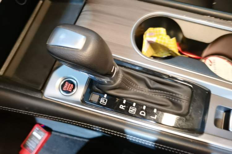 Used Nissan Teana 2021 2.0L XL Upper AD1 Smart Drive & Navigation Edition Gear Lever