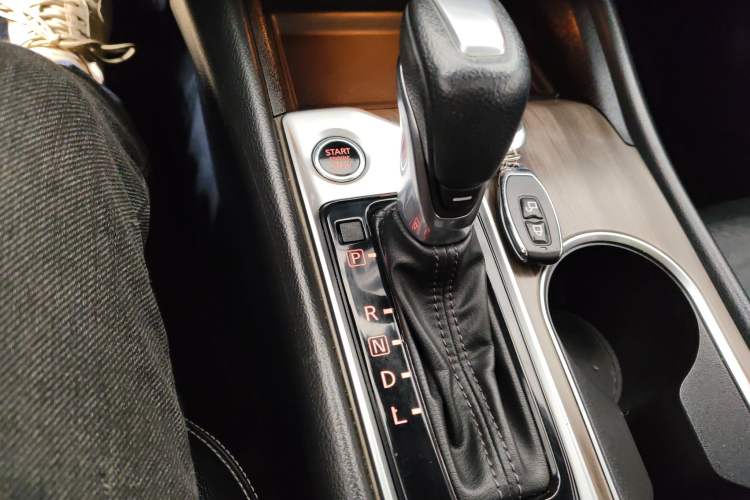 Used Nissan Teana 2021 2.0L XL Comfort Edition Gear Lever