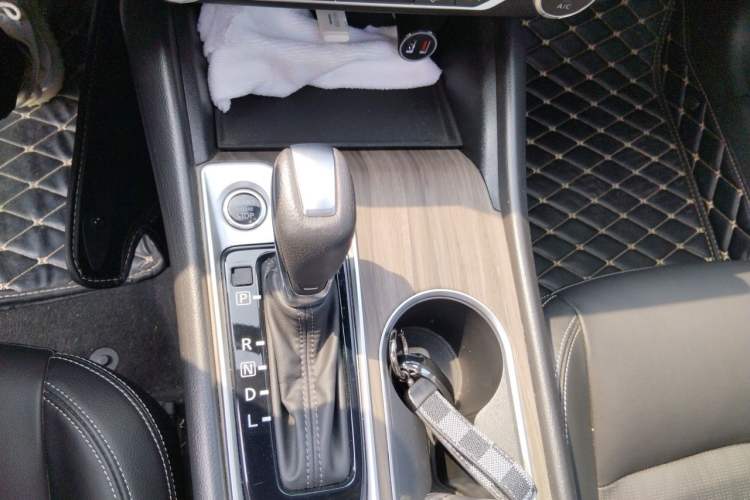 Used Nissan Teana 2021 2.0L XL Comfort Edition Gear Lever
