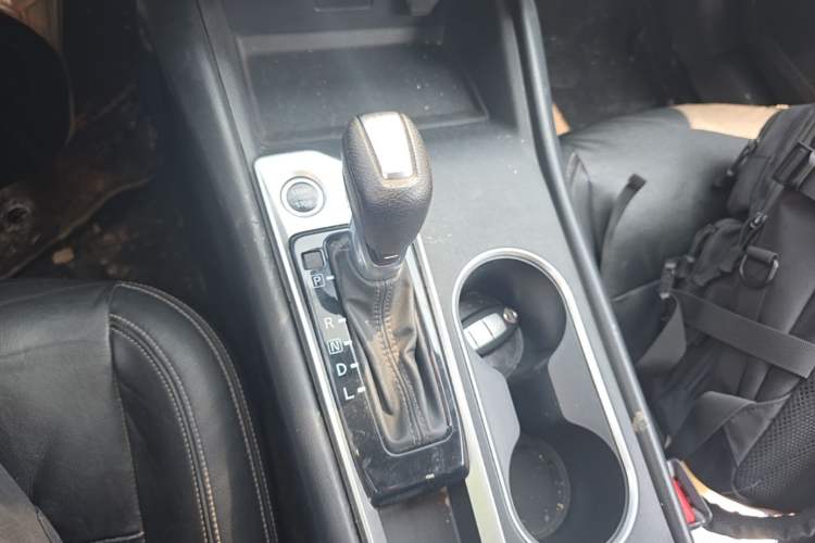 Used Nissan Teana 2021 2.0L XE Exclusive Edition Gear Lever