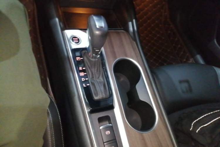 Used Nissan Teana 2021 2.0L XL Comfort Edition Gear Lever
