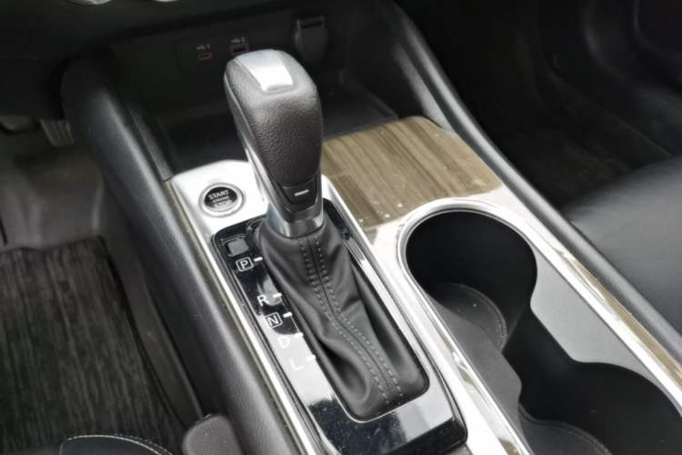 Used Nissan Teana 2021 2.0L XL Comfort Edition Gear Lever