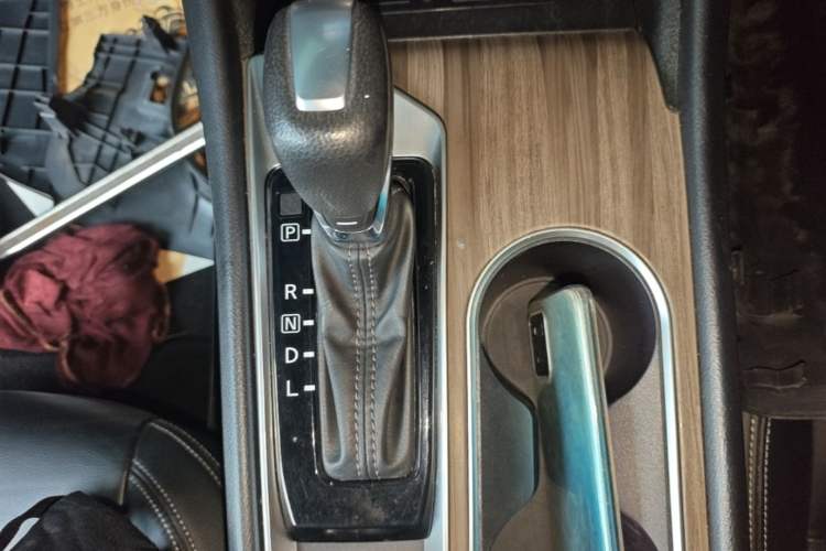 Used Nissan Teana 2021 2.0L XL Comfort Edition Gear Lever