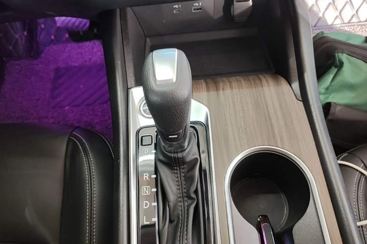 Used Nissan Teana 2021 2.0L XL Comfort Edition Gear Lever