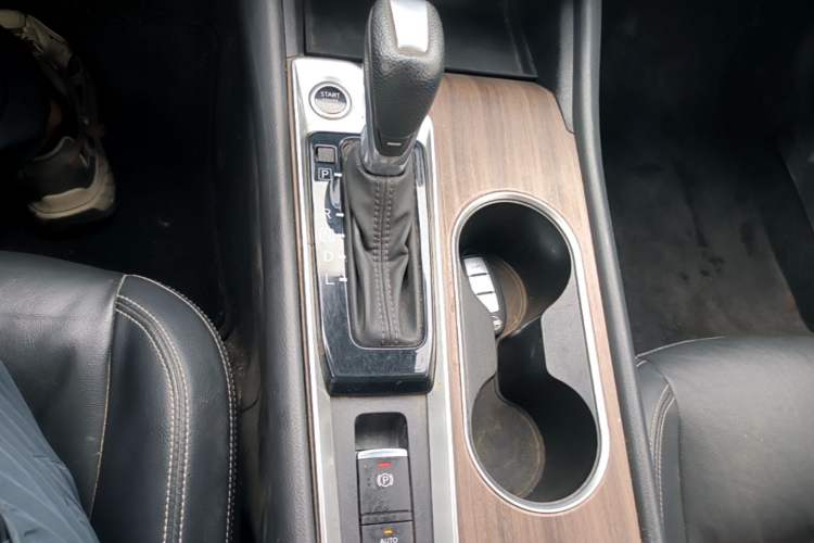 Used Nissan Teana 2021 2.0L XL Comfort Edition Gear Lever