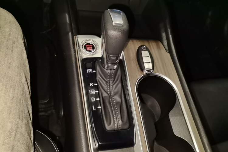 Used Nissan Teana 2021 2.0L XL Comfort Edition Gear Lever