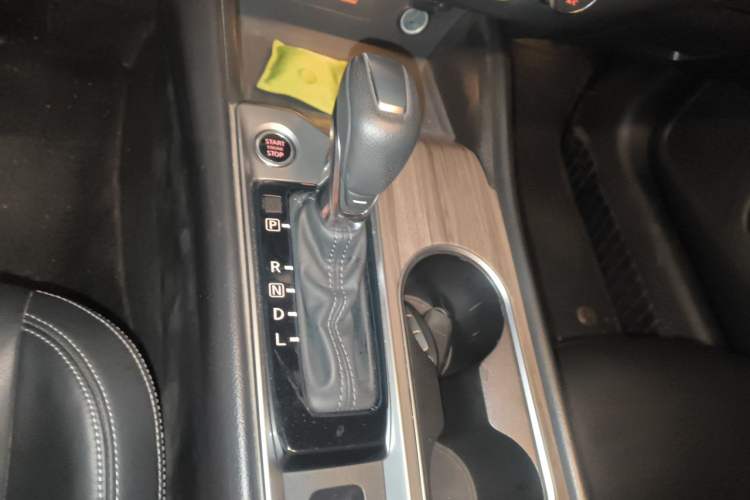Used Nissan Teana 2021 2.0L XL Comfort Edition Gear Lever