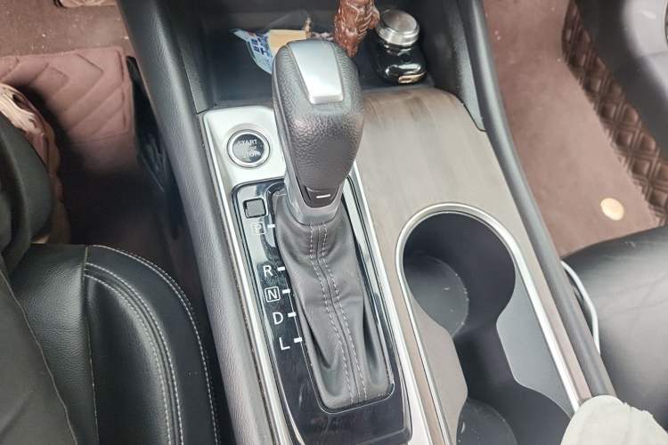 Used Nissan Teana 2021 2.0L XL Comfort Edition Gear Lever