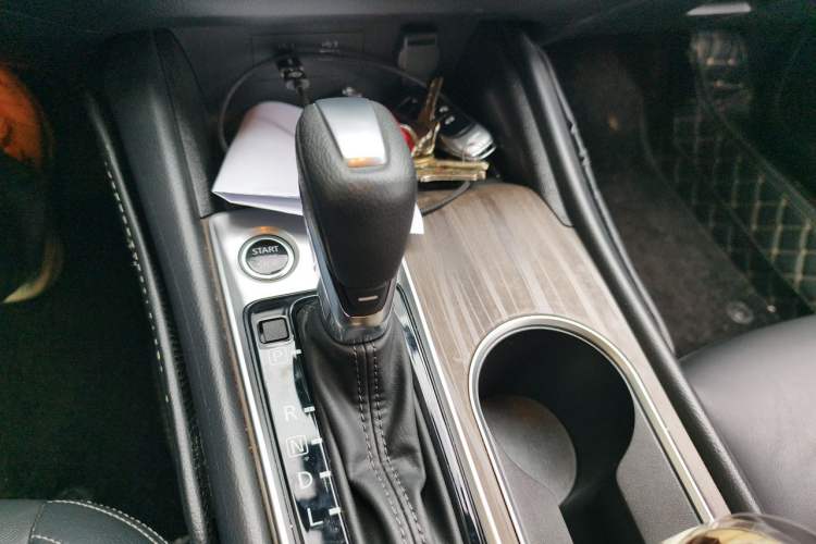 Used Nissan Teana 2021 2.0L XL Comfort Edition Gear Lever