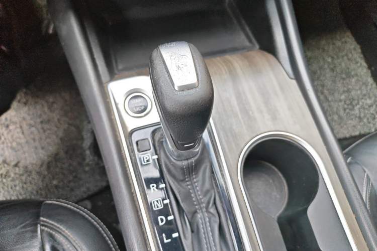 Used Nissan Teana 2021 2.0L XL Comfort Edition Gear Lever
