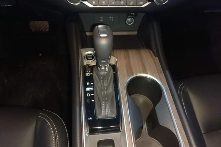 Used Nissan Teana 2021 2.0L XL Comfort Edition Gear Lever