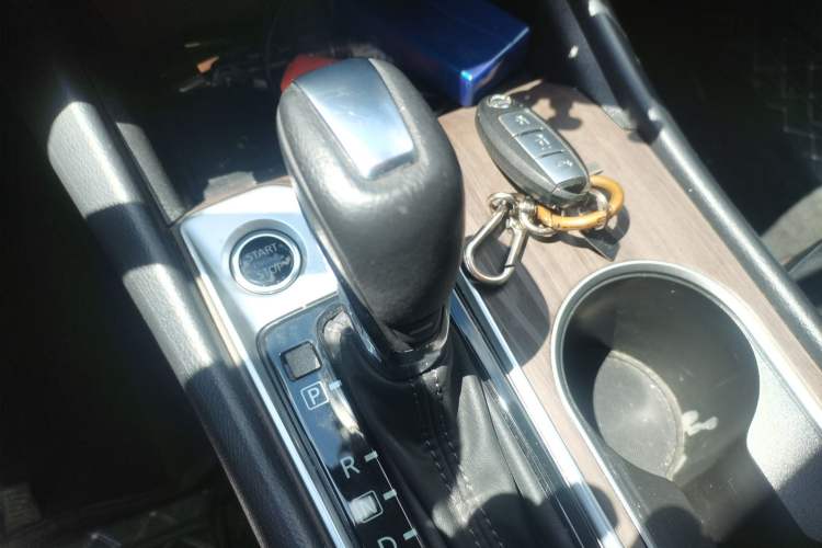Used Nissan Teana 2021 2.0L XL Comfort Edition Gear Lever
