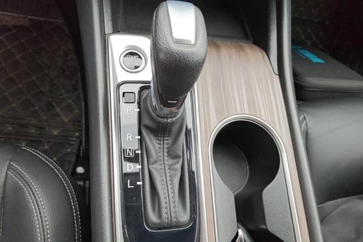 Used Nissan Teana 2021 2.0L XL Comfort Edition Gear Lever