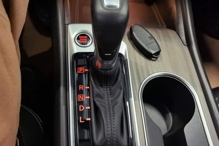 Used Nissan Teana 2021 2.0L XL Comfort Edition Gear Lever