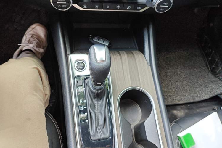 Used Nissan Teana 2021 2.0L XL Comfort Edition Gear Lever