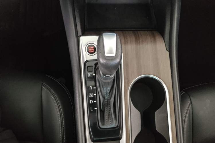 Used Nissan Teana 2021 2.0L XL Comfort Edition Gear Lever
