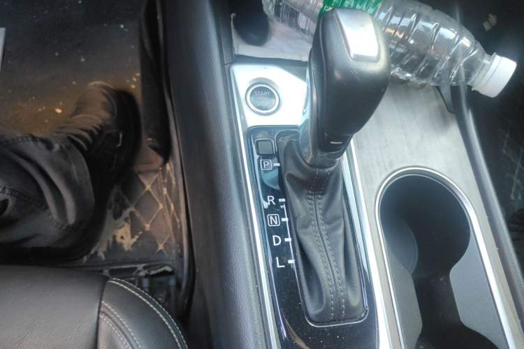 Used Nissan Teana 2021 2.0L XL Comfort Edition Gear Lever