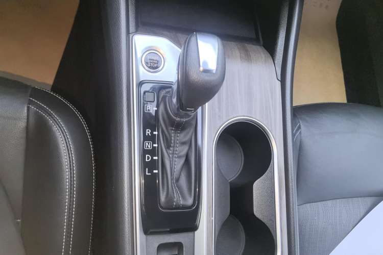 Used Nissan Teana 2021 2.0L XL Comfort Edition Gear Lever