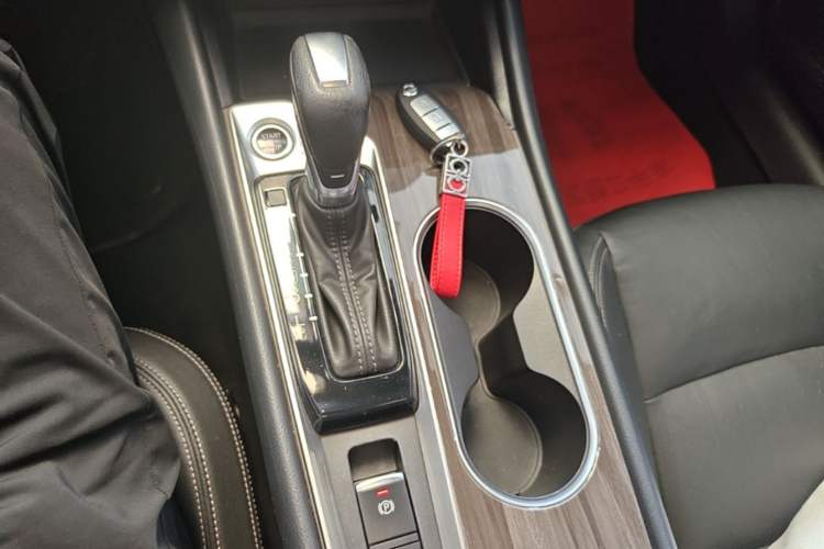 Used Nissan Teana 2021 2.0L XL Comfort Edition Gear Lever