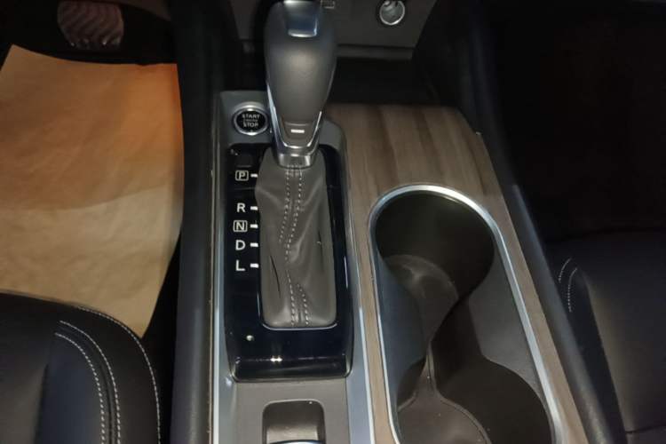 Used Nissan Teana 2021 2.0L XL Comfort Edition Gear Lever