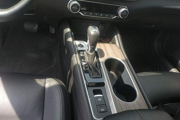 Used Nissan Teana 2021 2.0L XL Comfort Edition Gear Lever