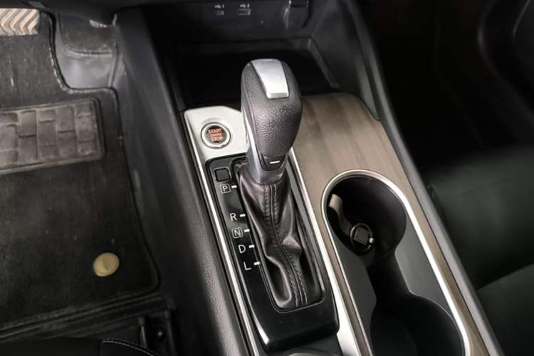 Used Nissan Teana 2021 2.0L XL Comfort Edition Gear Lever