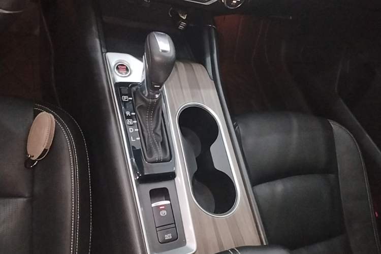 Used Nissan Teana 2021 2.0L XL Comfort Edition Gear Lever