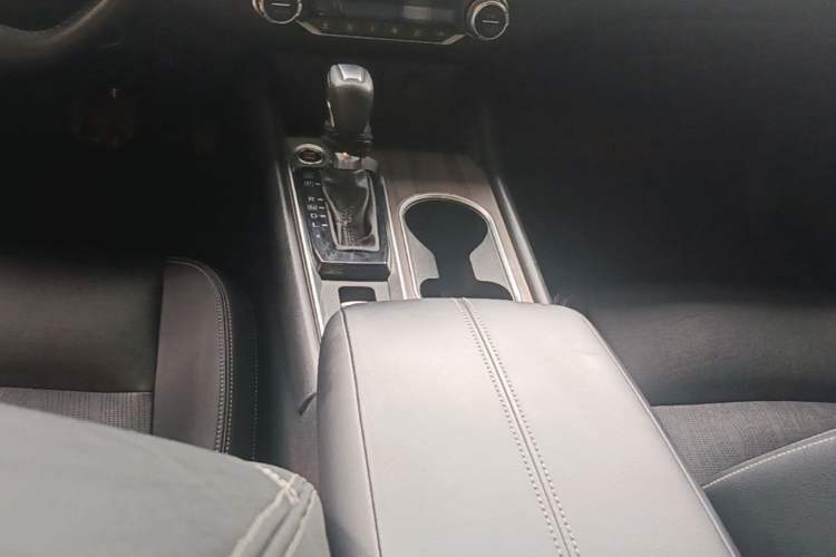 Used Nissan Teana 2021 2.0L XL Comfort Edition Gear Lever