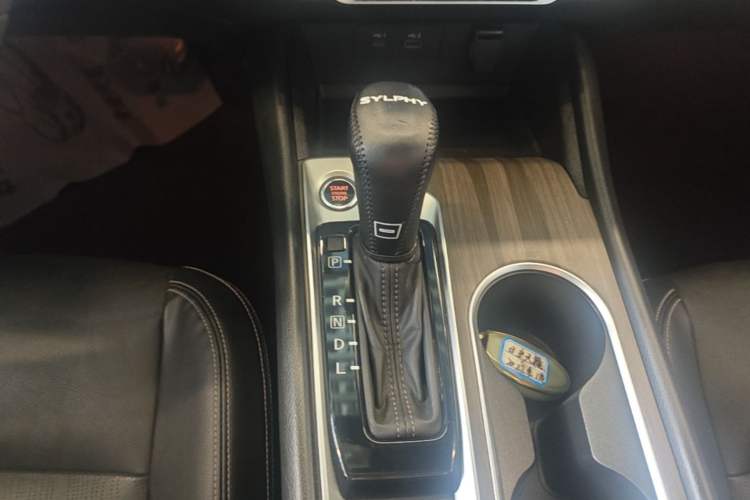 Used Nissan Teana 2021 2.0L XL Comfort Edition Gear Lever