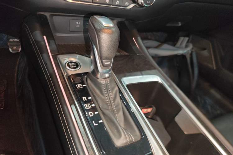 Used Nissan Teana 2021 2.0L XL Comfort Edition Gear Lever