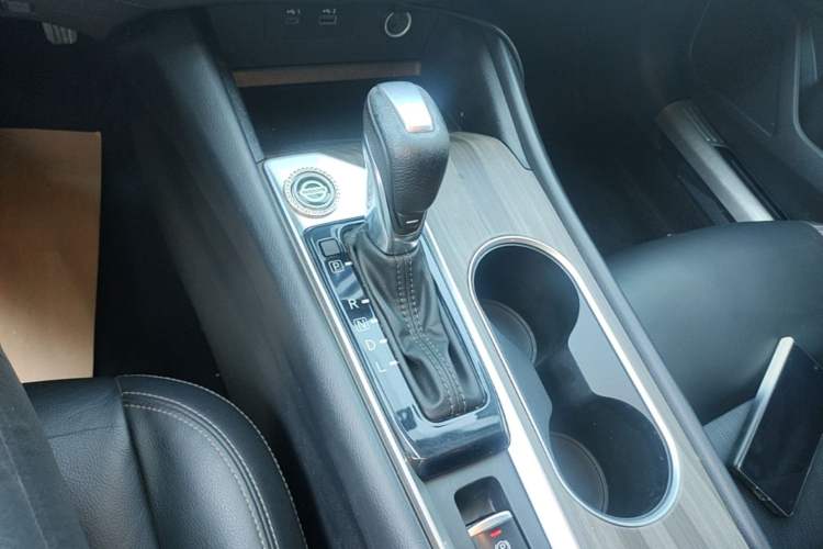 Used Nissan Teana 2021 2.0L XL Comfort Edition Gear Lever