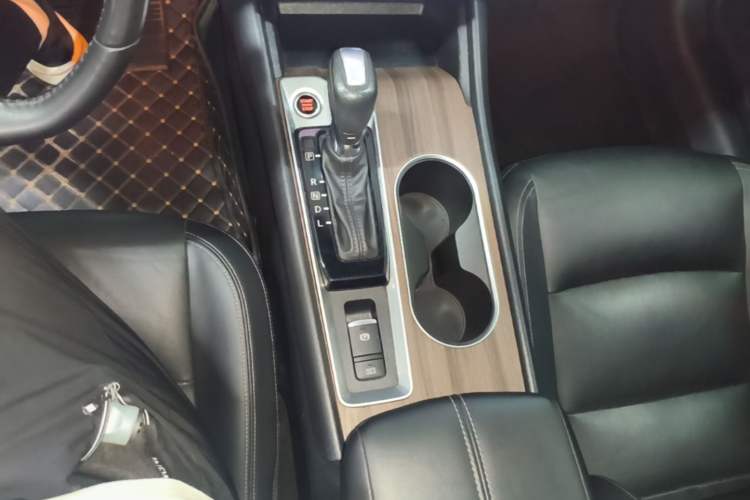 Used Nissan Teana 2021 2.0L XL Comfort Edition Gear Lever