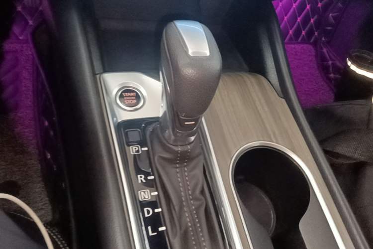 Used Nissan Teana 2021 2.0L XL Comfort Edition Gear Lever