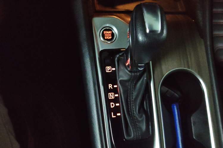 Used Nissan Teana 2021 2.0L XL Comfort Edition Gear Lever
