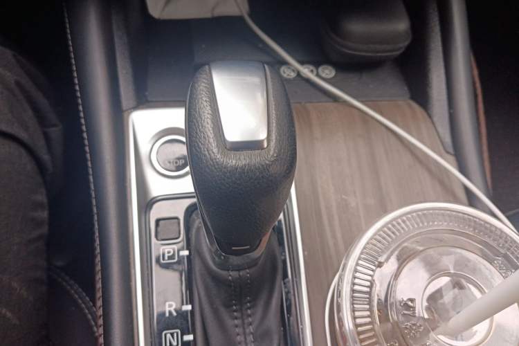Used Nissan Teana 2021 2.0L XL Upper AD1 Smart Drive & Navigation Edition Gear Lever