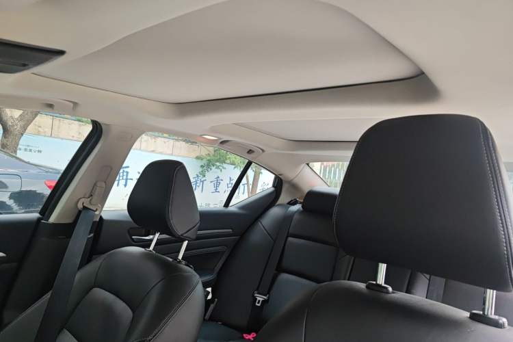 Used Nissan Teana 2021 2.0L XL Comfort Edition Headliner