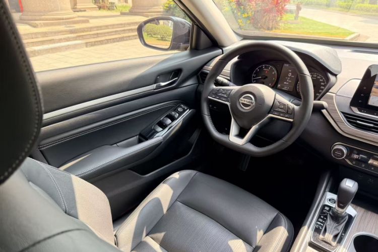 Used Nissan Teana 2021 2.0L XL Comfort Edition Interior 1