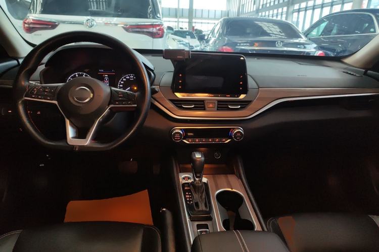 Used Nissan Teana 2021 2.0L XL Comfort Edition Interior 2