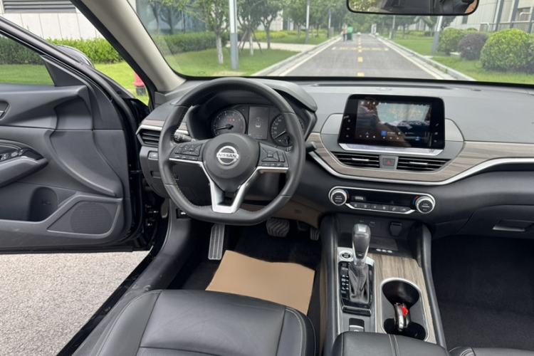 Used Nissan Teana 2021 2.0L XL Comfort Edition Interior 2