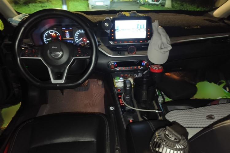 Used Nissan Teana 2021 2.0L XL Comfort Edition Interior 2
