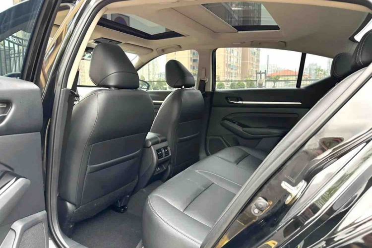 Used Nissan Teana 2021 2.0L XL Comfort Edition Interior 3