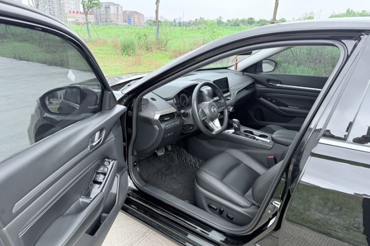 Used Nissan Teana 2021 2.0L XL Comfort Edition Interior 3