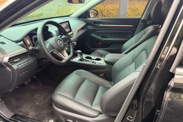 Used Nissan Teana 2021 2.0L XL Comfort Edition Interior 3