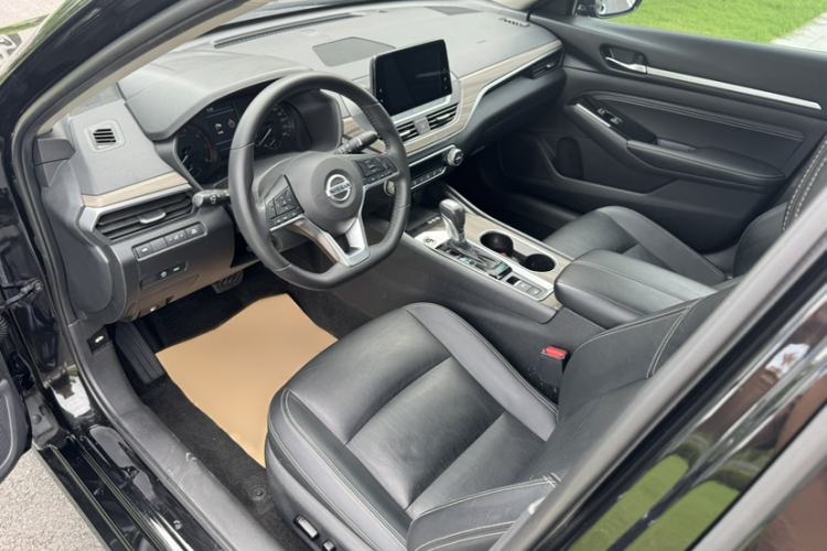 Used Nissan Teana 2021 2.0L XL Comfort Edition Interior 5