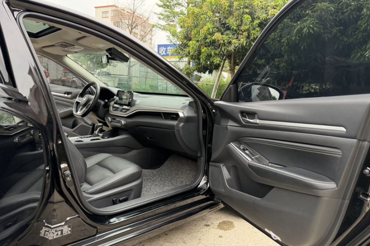 Used Nissan Teana 2021 2.0L XL Comfort Edition Interior 5