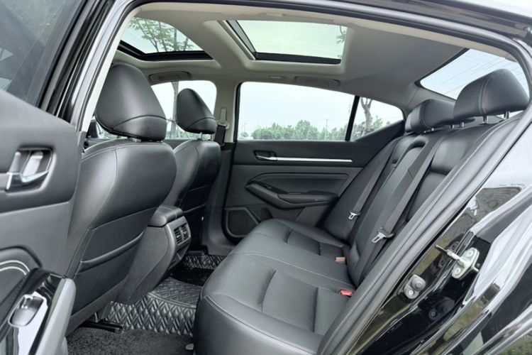 Used Nissan Teana 2021 2.0L XL Comfort Edition Interior 6