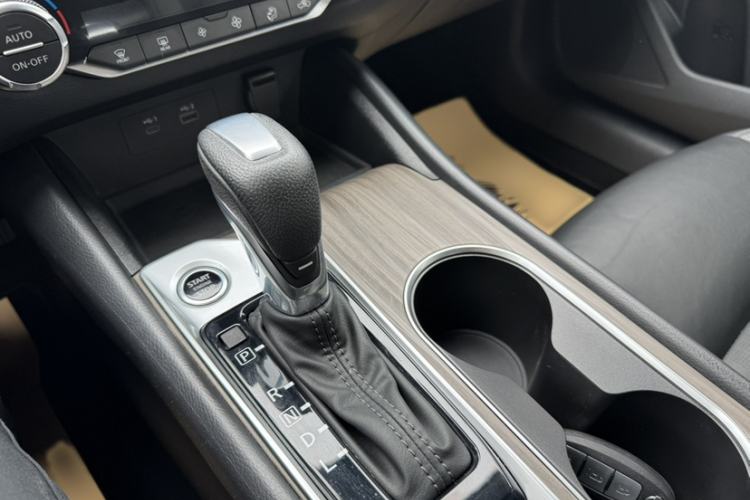 Used Nissan Teana 2021 2.0L XL Comfort Edition Interior 6