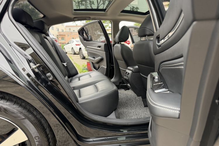 Used Nissan Teana 2021 2.0L XL Comfort Edition Interior 6
