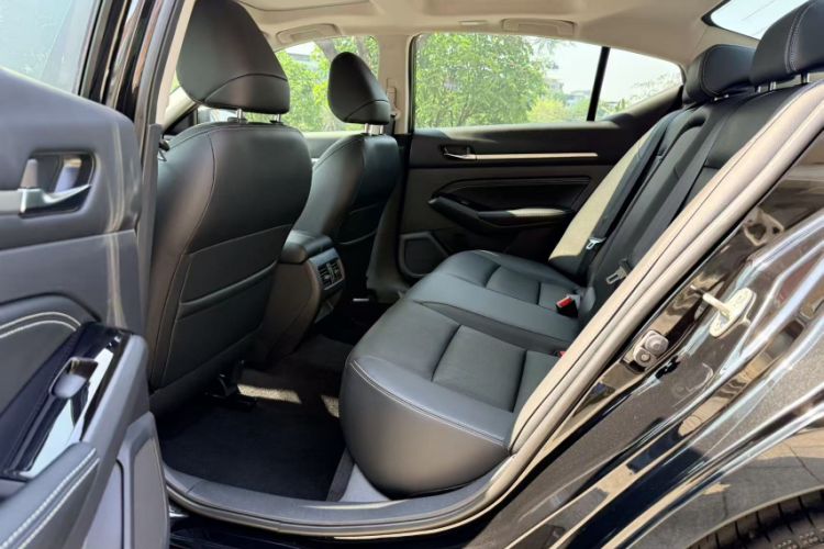 Used Nissan Teana 2021 2.0L XL Comfort Edition Interior 8