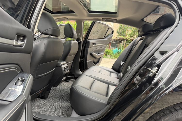 Used Nissan Teana 2021 2.0L XL Comfort Edition Interior 8